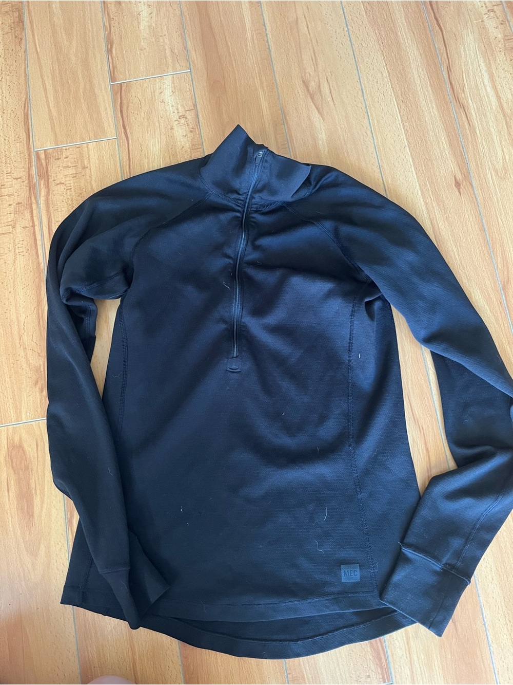 MEC long sleeved 1/4 zip shirt